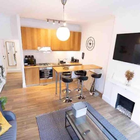 Lovely 2 Bedroom Apartment In Chelsea Sw3 London Eksteriør billede