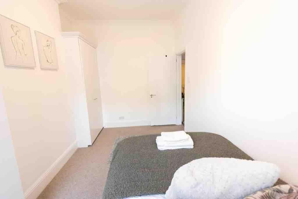 Lovely 2 Bedroom Apartment In Chelsea Sw3 London Eksteriør billede